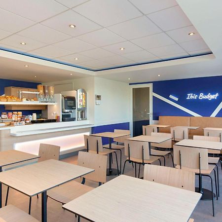 Ibis Budget Saint-Maximin Bagian luar foto