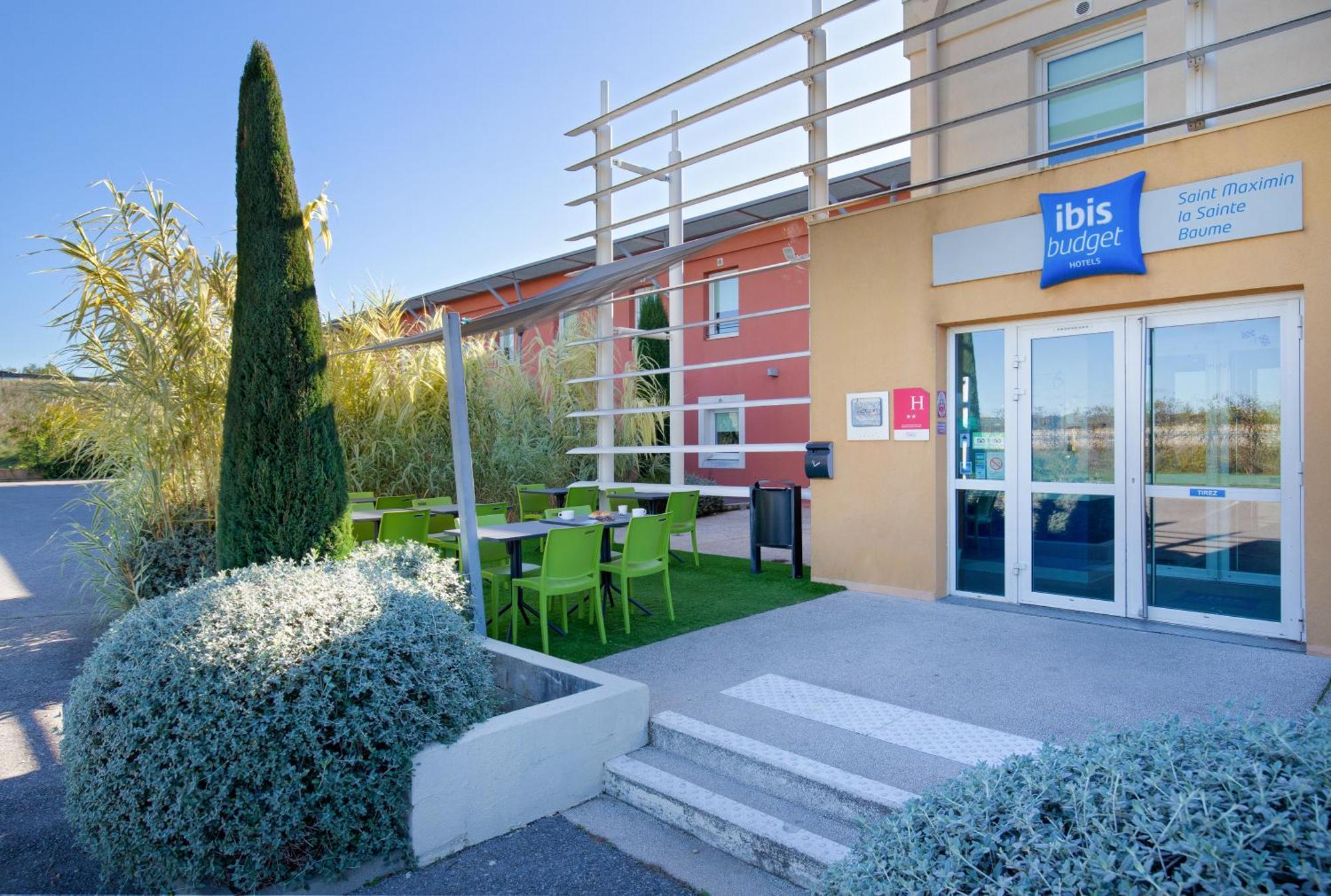 Ibis Budget Saint-Maximin Bagian luar foto